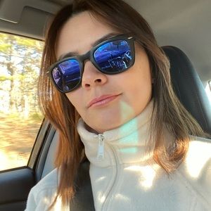 Meet your Posher, Aline